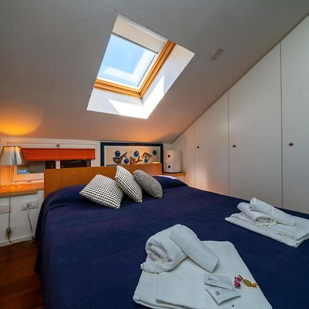 Апартаменты La Casa Dagli Occhi Blu Портовенере Экстерьер фото