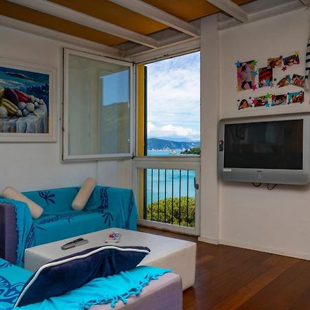 Апартаменты La Casa Dagli Occhi Blu Портовенере Экстерьер фото