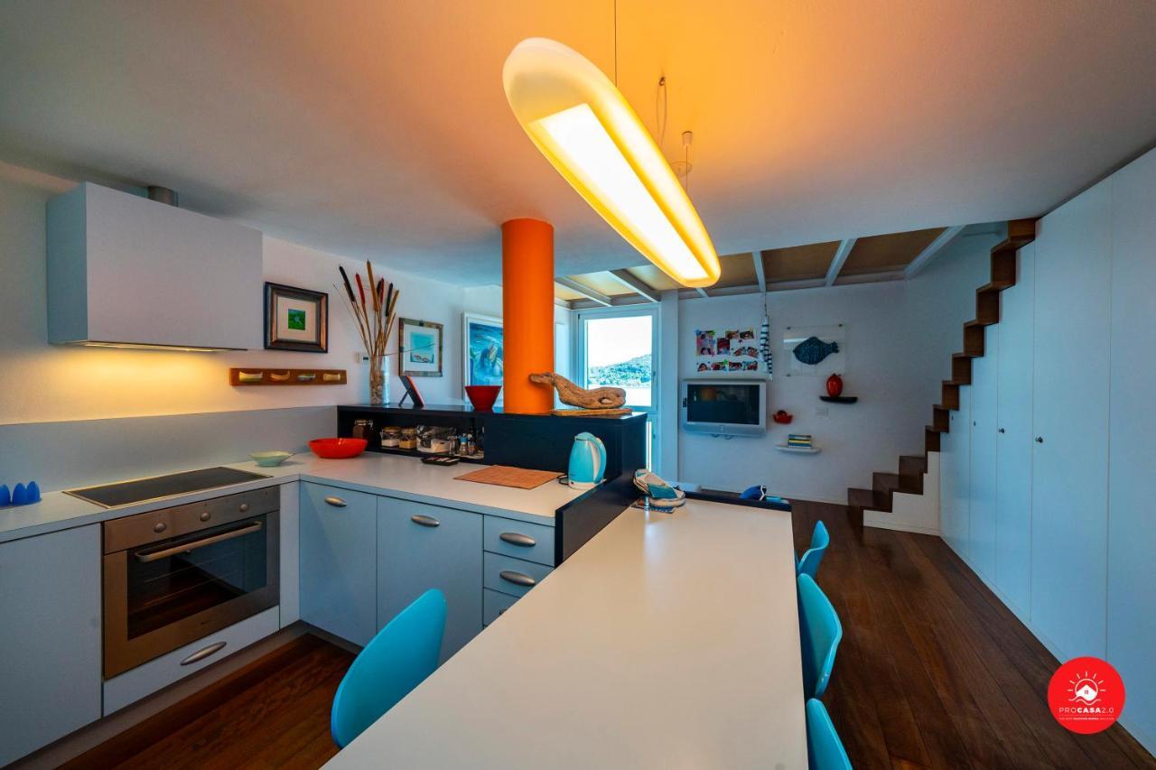 Апартаменты La Casa Dagli Occhi Blu Портовенере Экстерьер фото